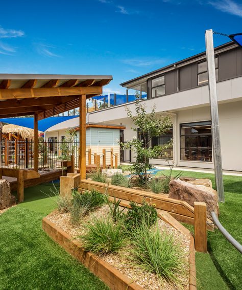 Altona Meadows, Point Cook Rd